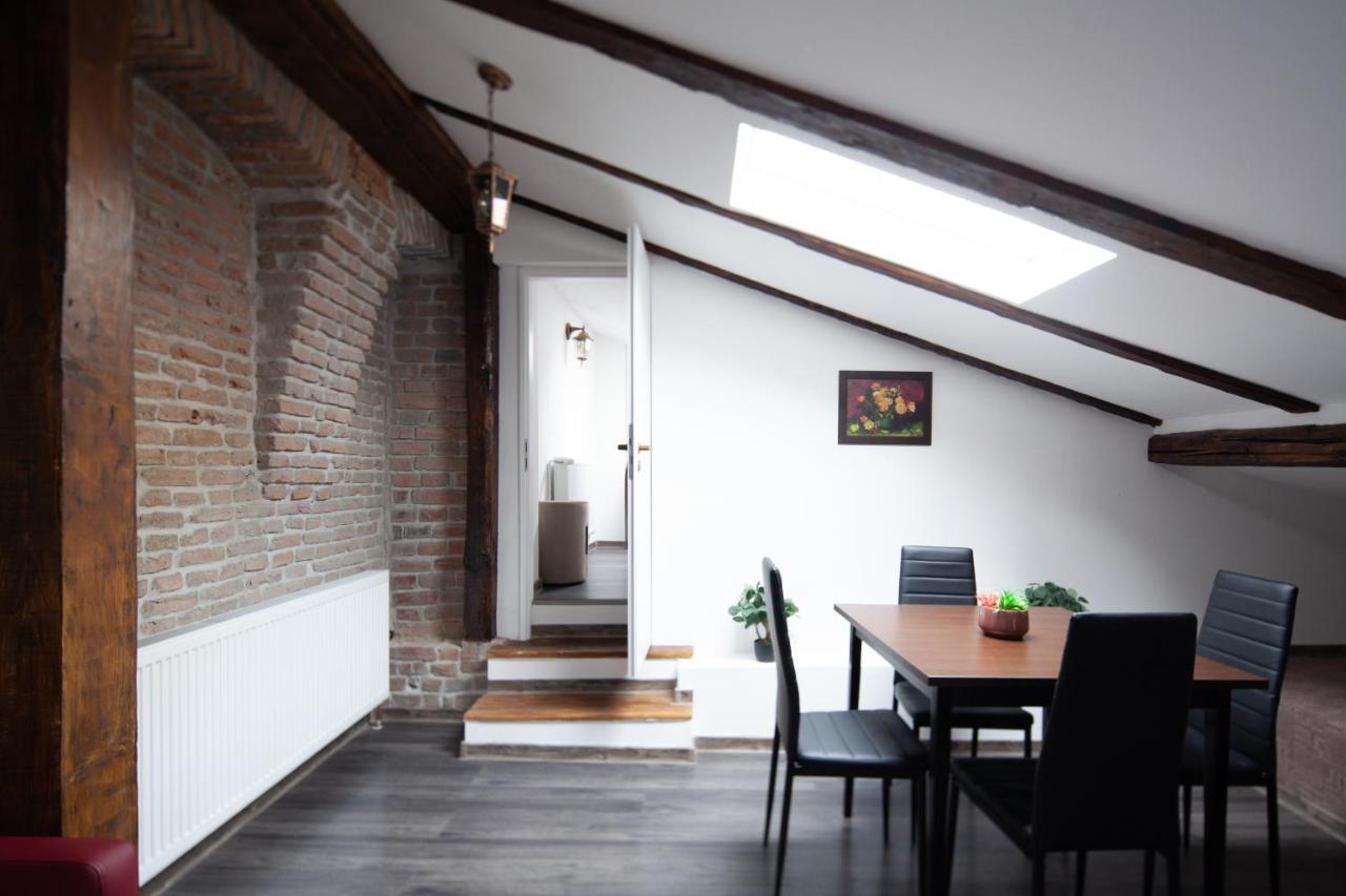 Appartement Little Paris Booutique In Old Town Center Braşov